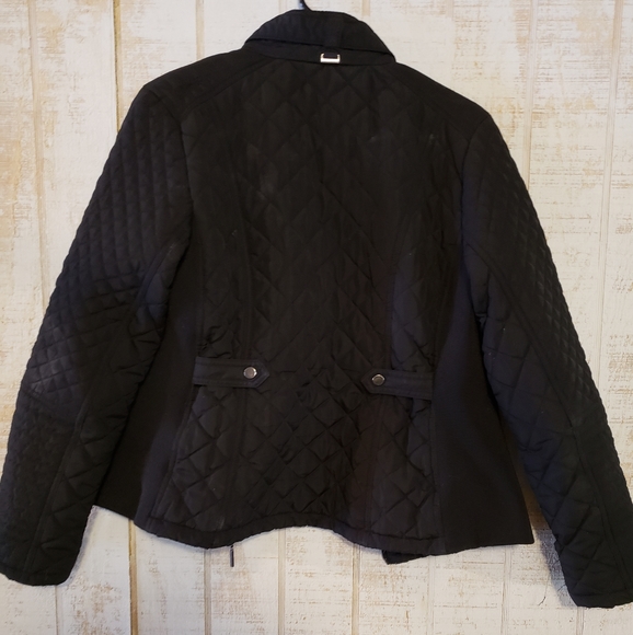 Waterproof jacket - Picture 2 of 2